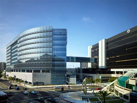 new sinai hospital and medical center